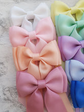 Load image into Gallery viewer, Ribbon Sailor Hairbow
