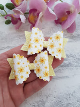 Load image into Gallery viewer, Daffodil Pigtails
