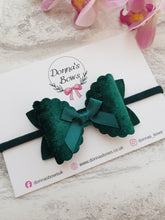 Load image into Gallery viewer, Green Velvet Bow

