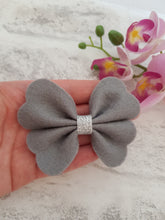 Load image into Gallery viewer, Grey Wool Felt Hairbow
