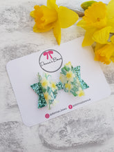 Load image into Gallery viewer, Transparent Daffodil Hairbows
