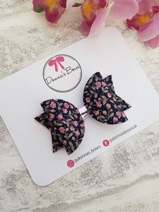 Navy Floral Hairbow