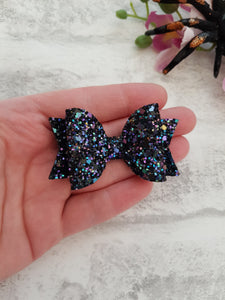 Black Oil Pigtail Bows