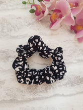 Load image into Gallery viewer, Animal Print Scrunchies
