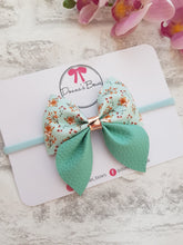 Load image into Gallery viewer, Fox Hairbow
