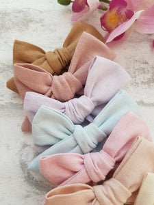 Linen Hand-Tied Bows