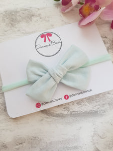 Linen Hand-Tied Bows