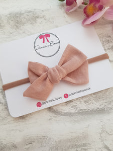 Linen Hand-Tied Bows