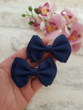 Load image into Gallery viewer, Navy Pigtail Bows
