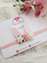 Load image into Gallery viewer, Bunny Ear Baby Headband
